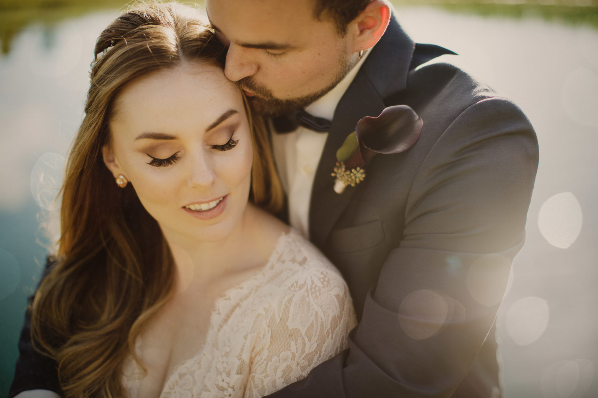 niagara-water-romance-wedding-photographer-closeup