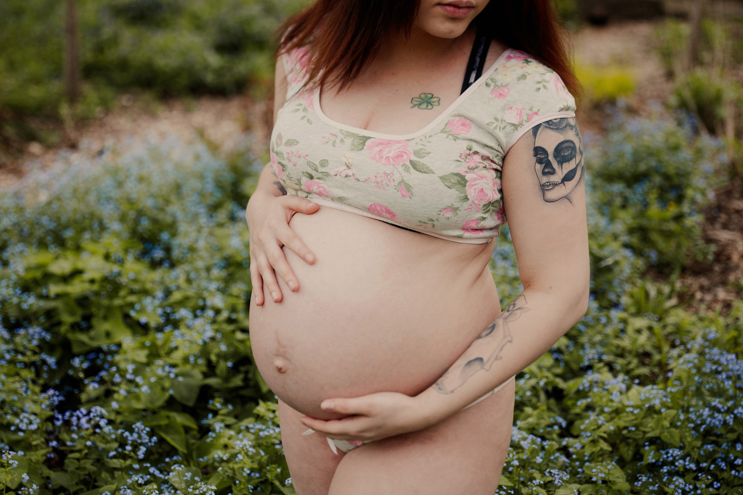 spring maternity photos pregnant lingerie boudoir ohhh lulu niagara