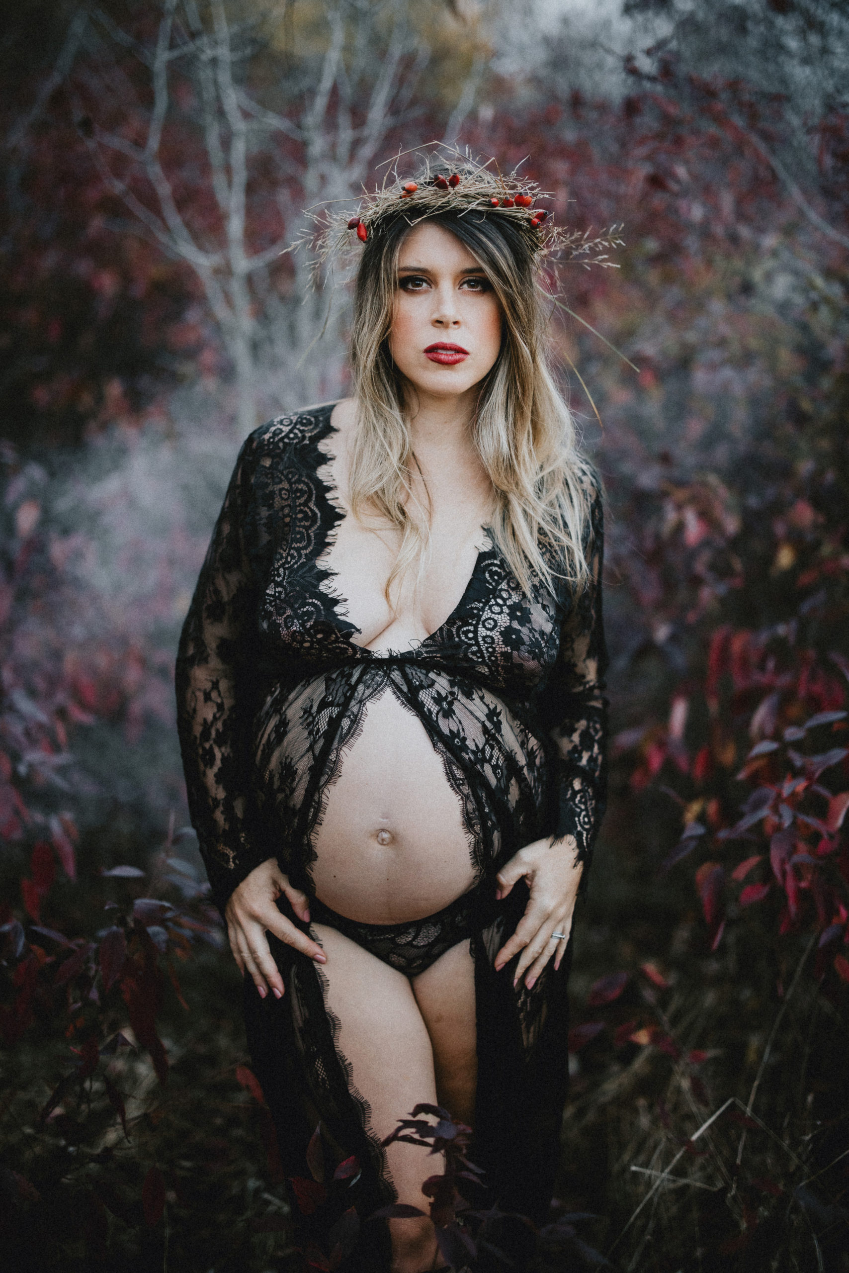 pregnant photoshoot sensual curves boudoir niagara photographer
