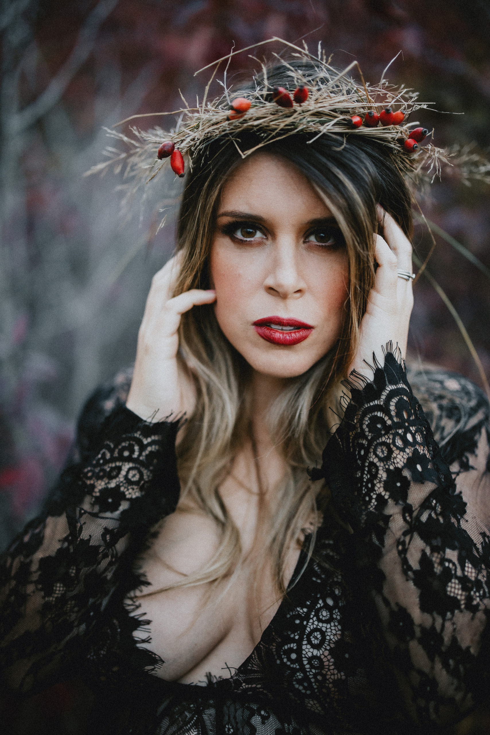handmade berry grass crown flower maternity boudoir outdoor southcoast beauty