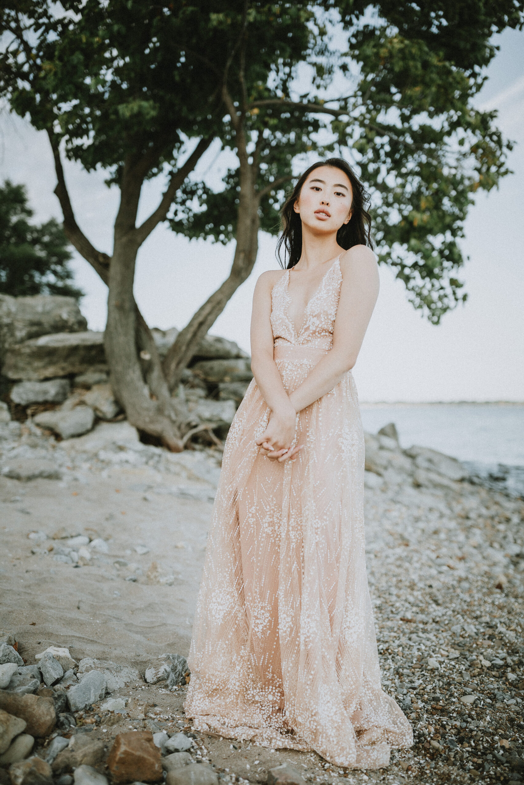 beach tree dress girl portrait session editorial niagara photogr