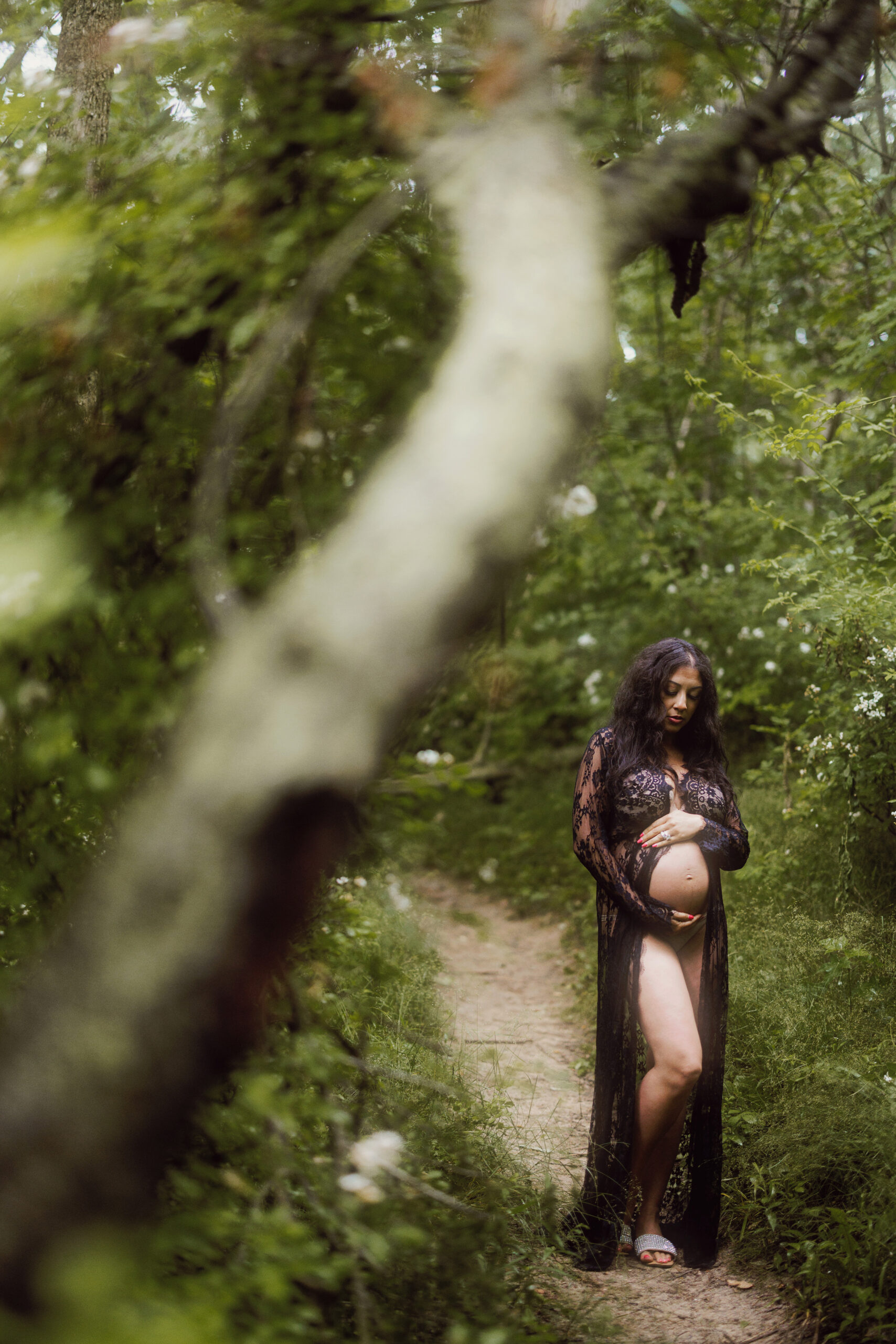 maternity boudoir forest black lace niagara