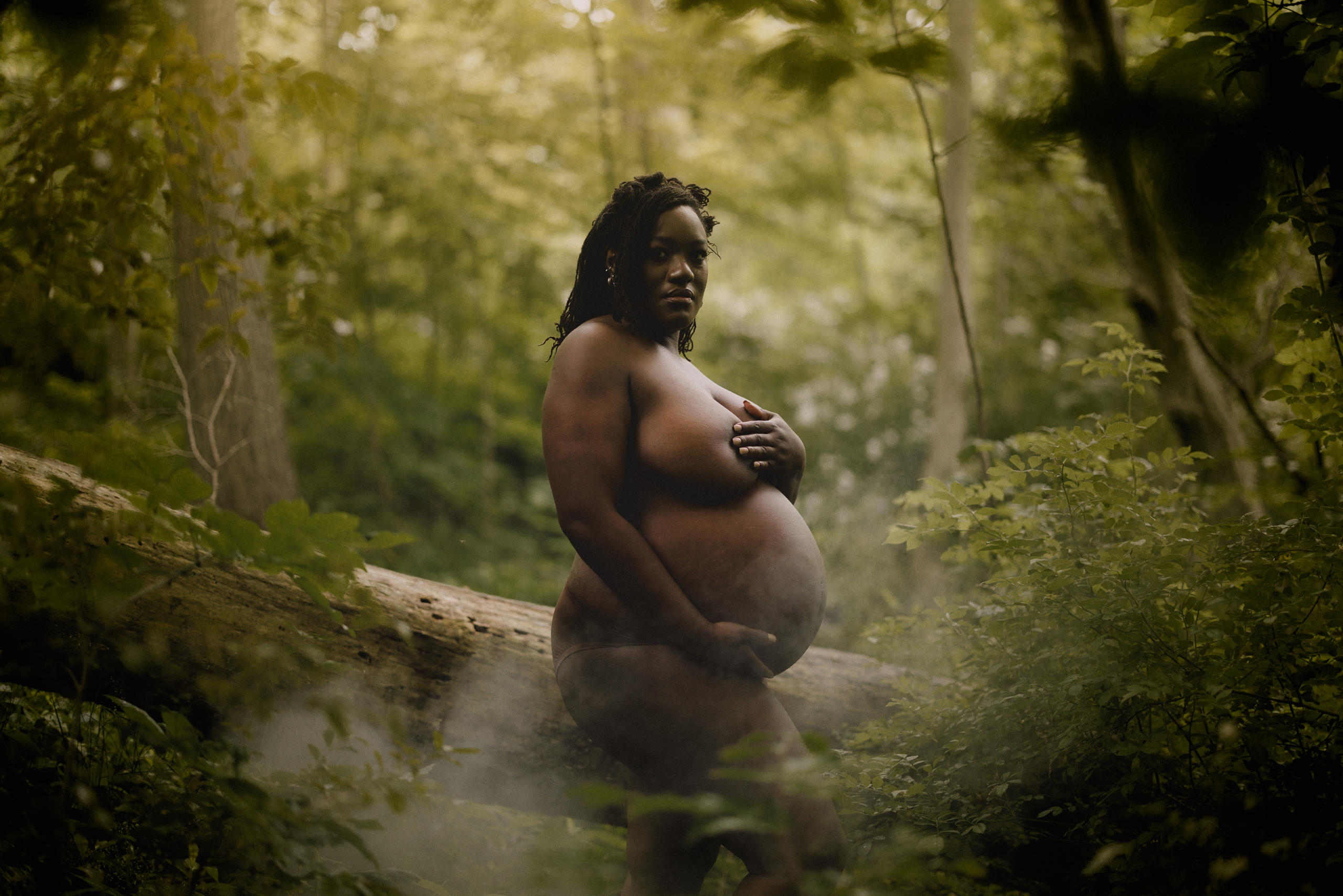 pregnant maternity nude dark forest photographer niagara aftergl