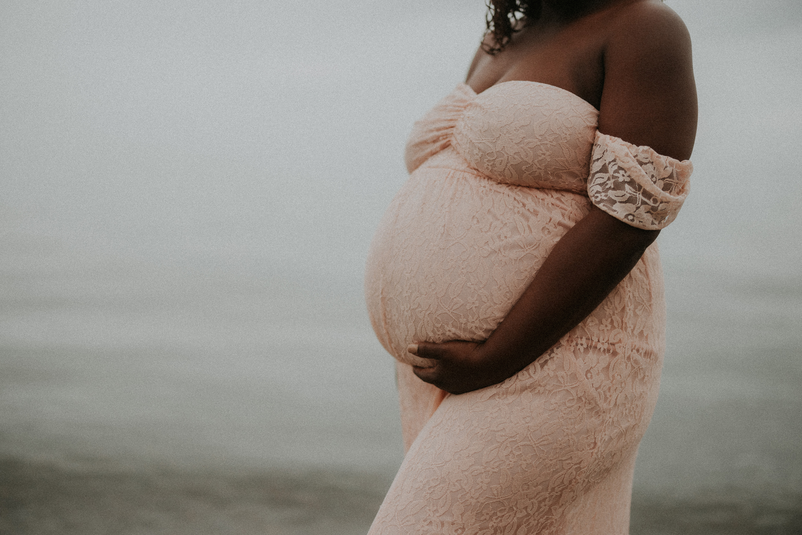 dreamy beach maternity session niagara film photographer