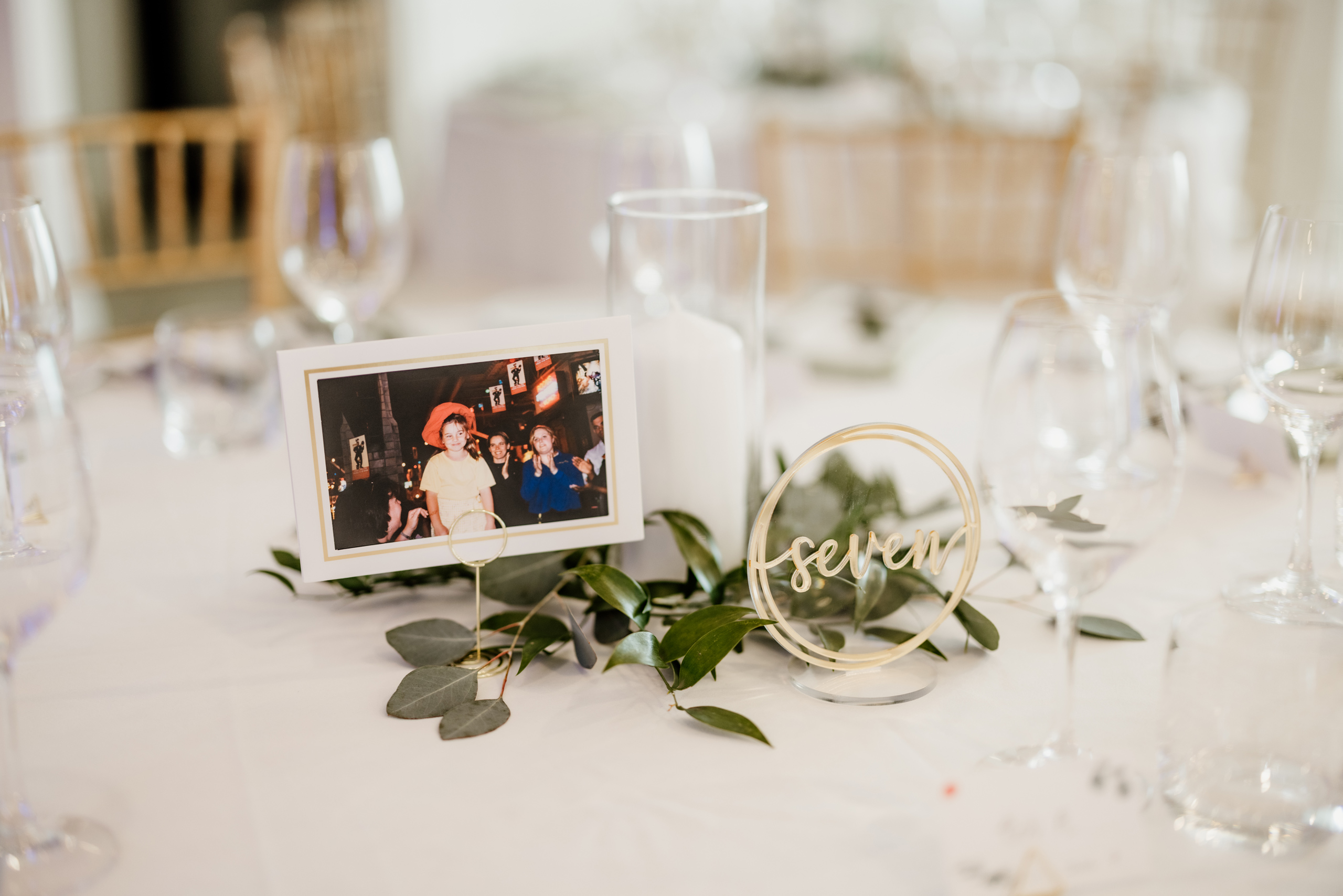 table place setting gate house lush florals NOTL wedding photogr