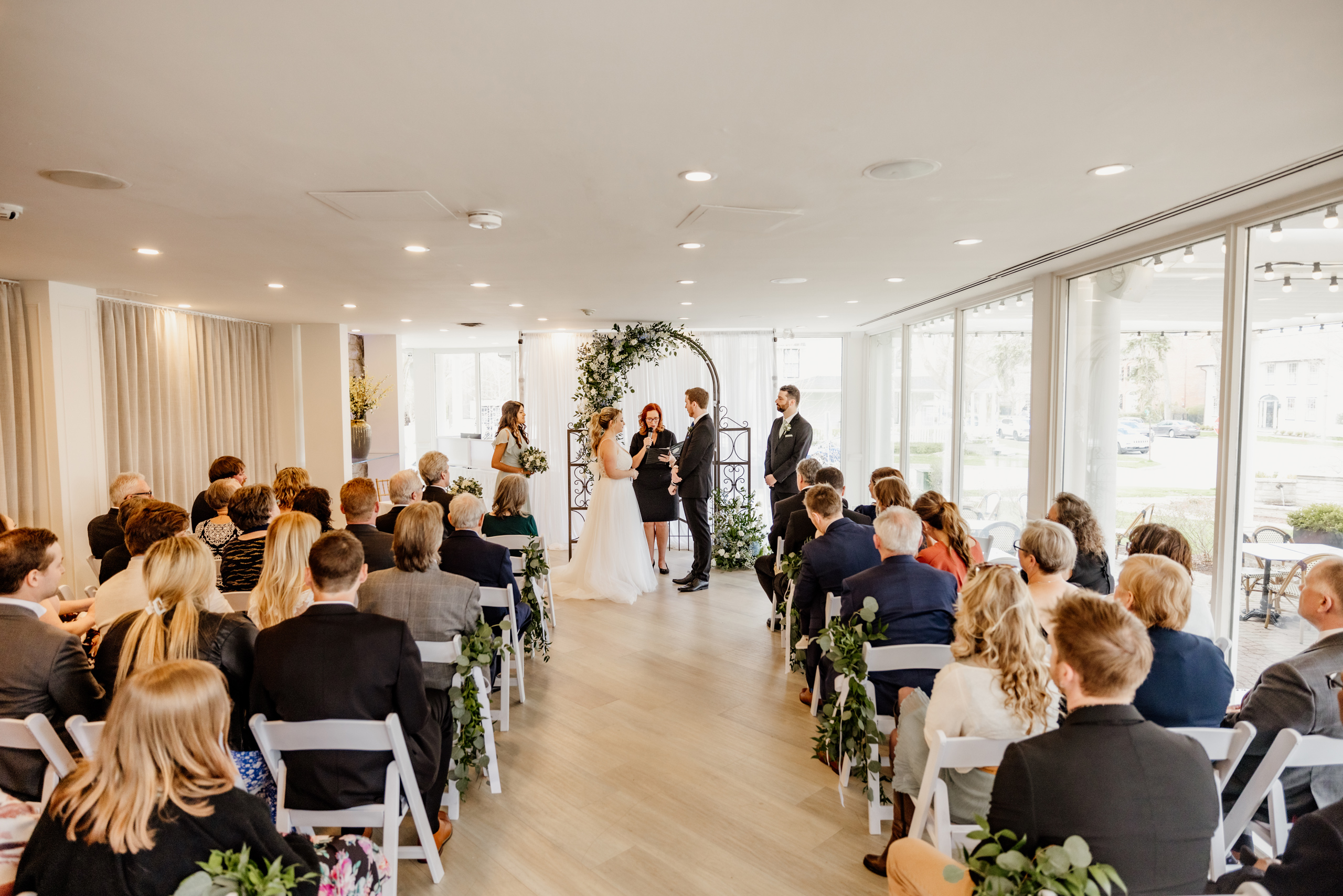 cathy davis wedding officiant niagara on the lake gate house