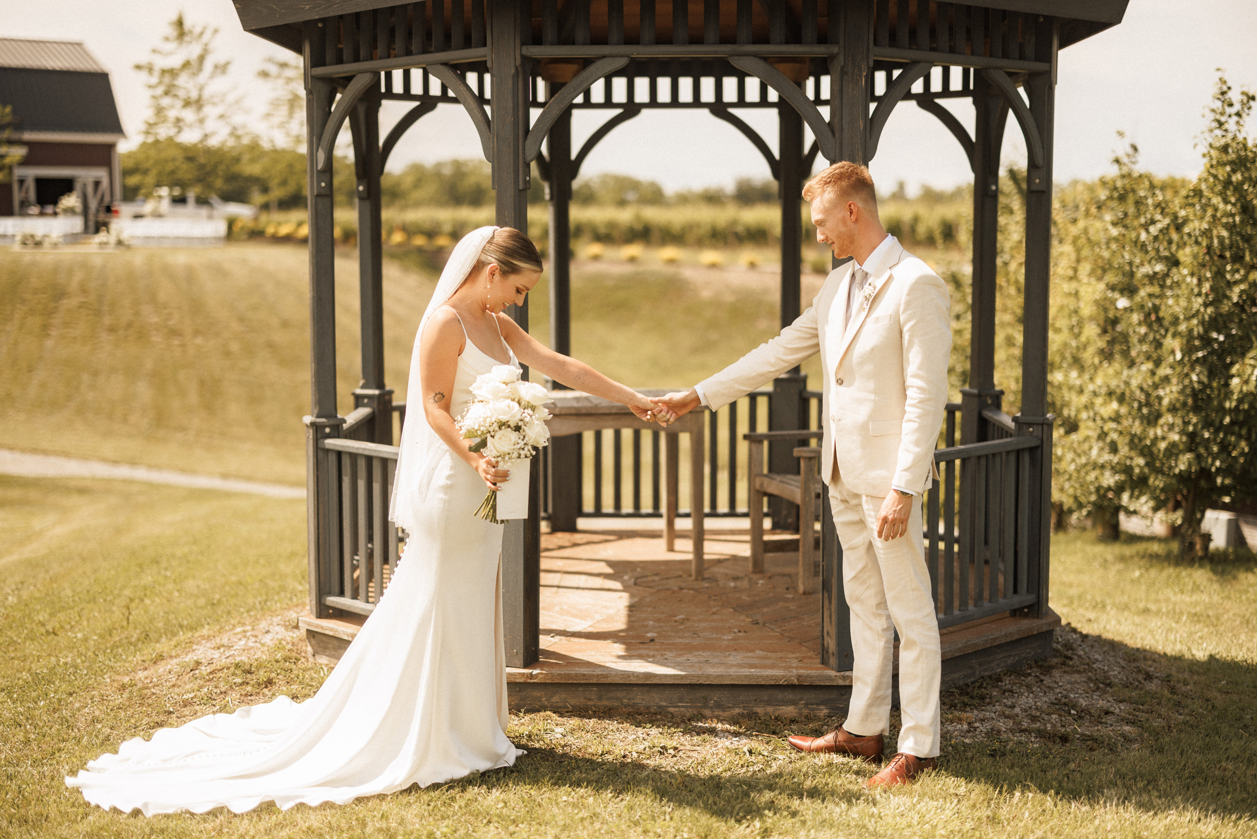 first look cave spring vineyard summer wedding