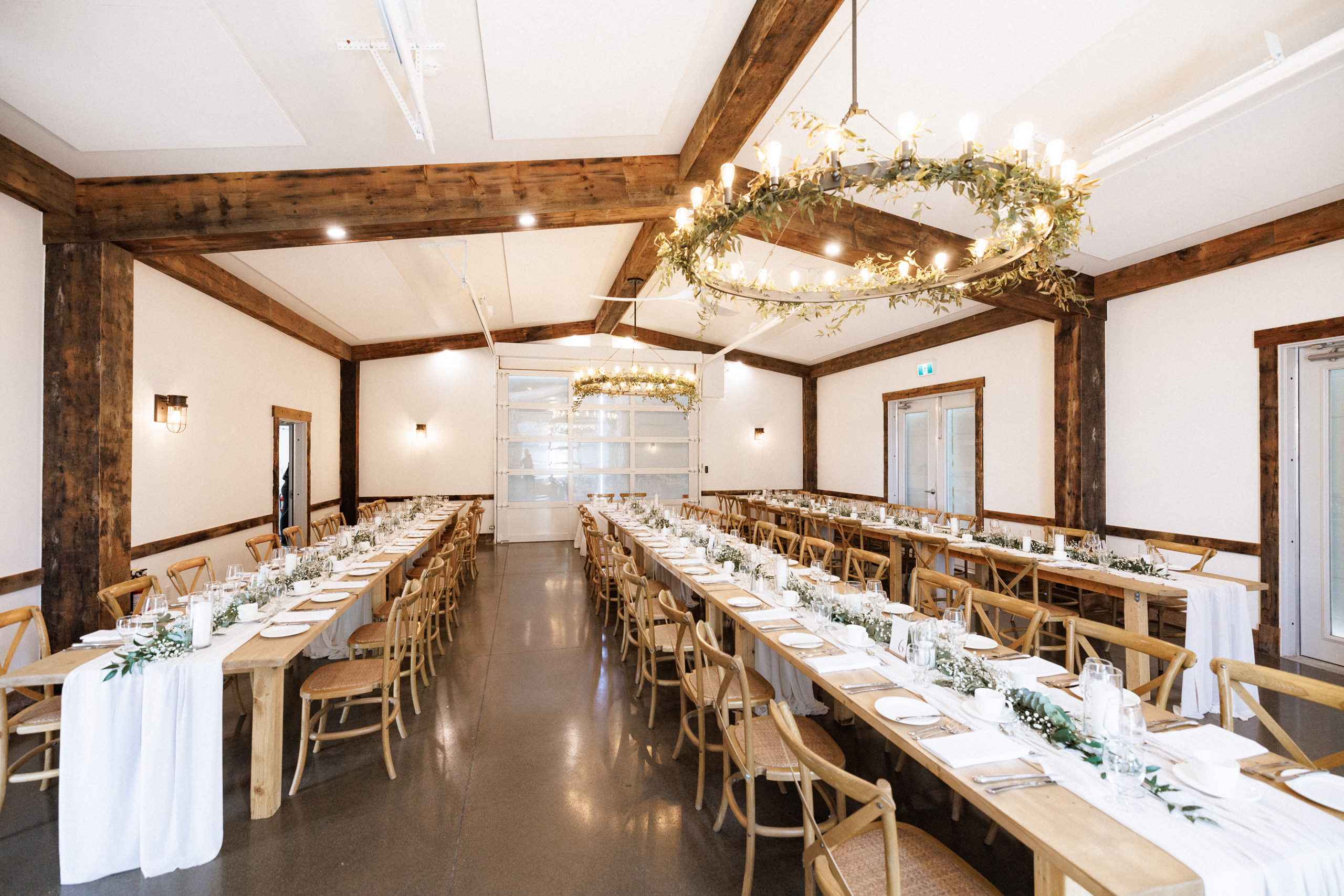 table decor barns at cave spring vineyard summer wedding