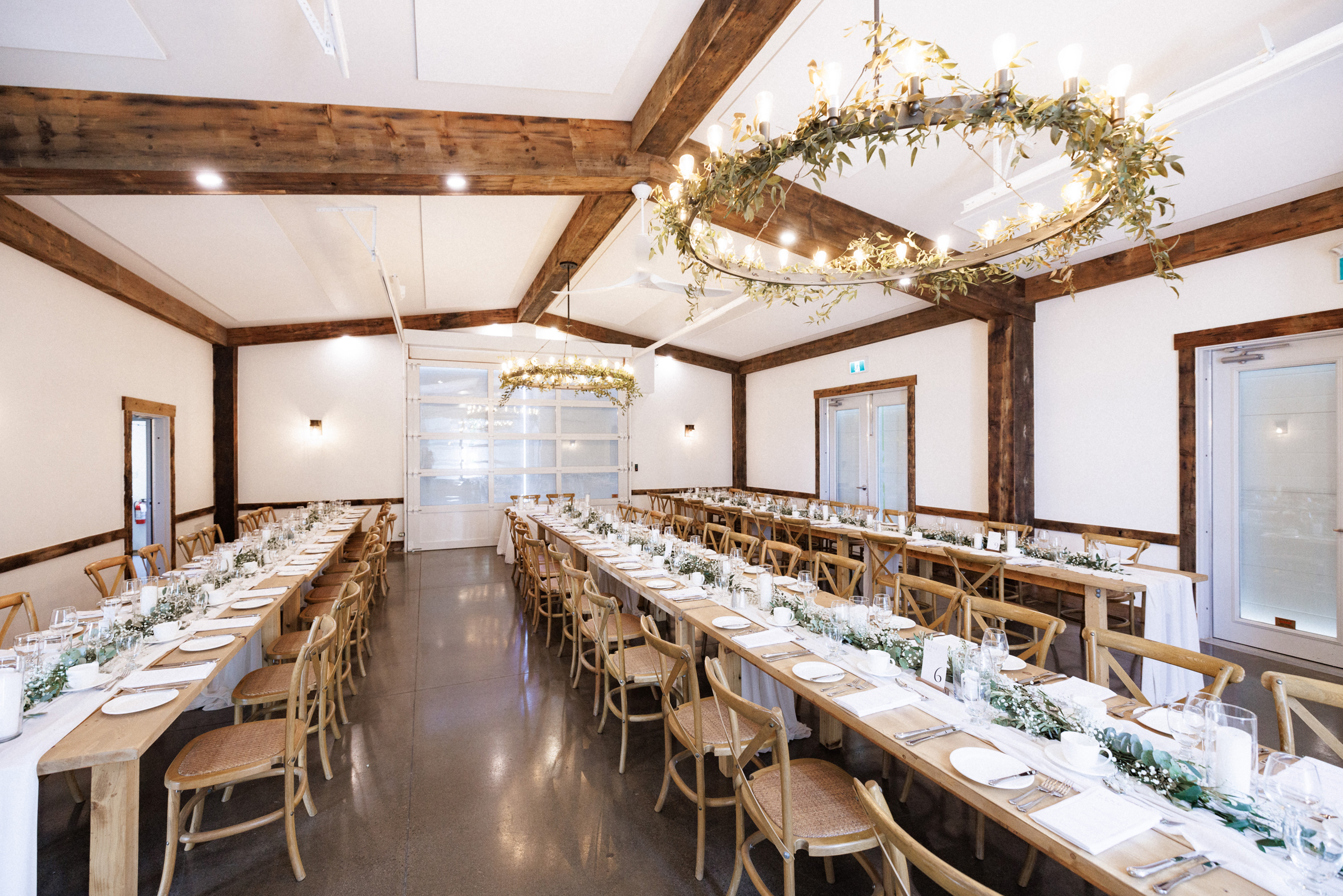 table decor barns at cave spring vineyard summer wedding