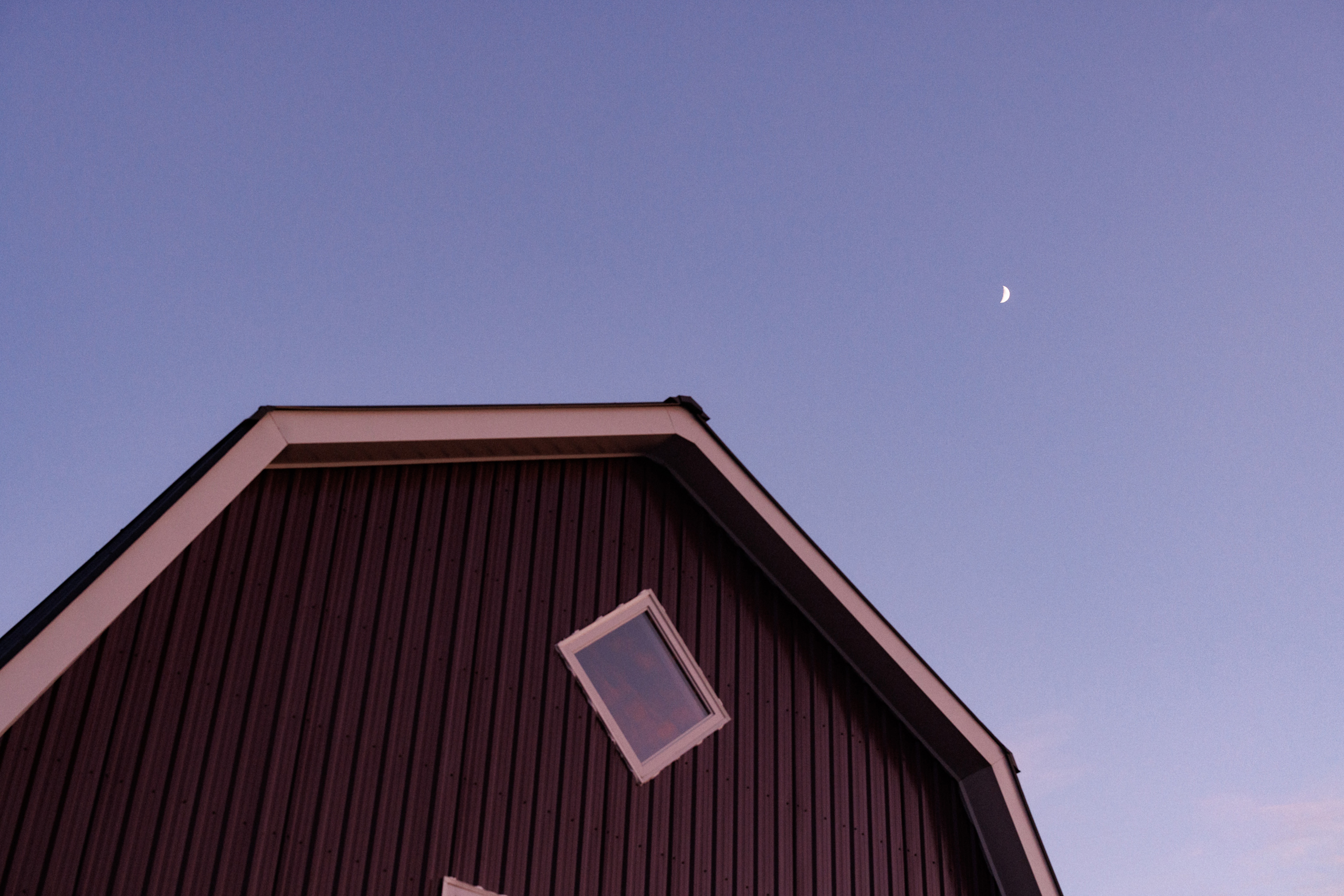 cave spring barn and moon