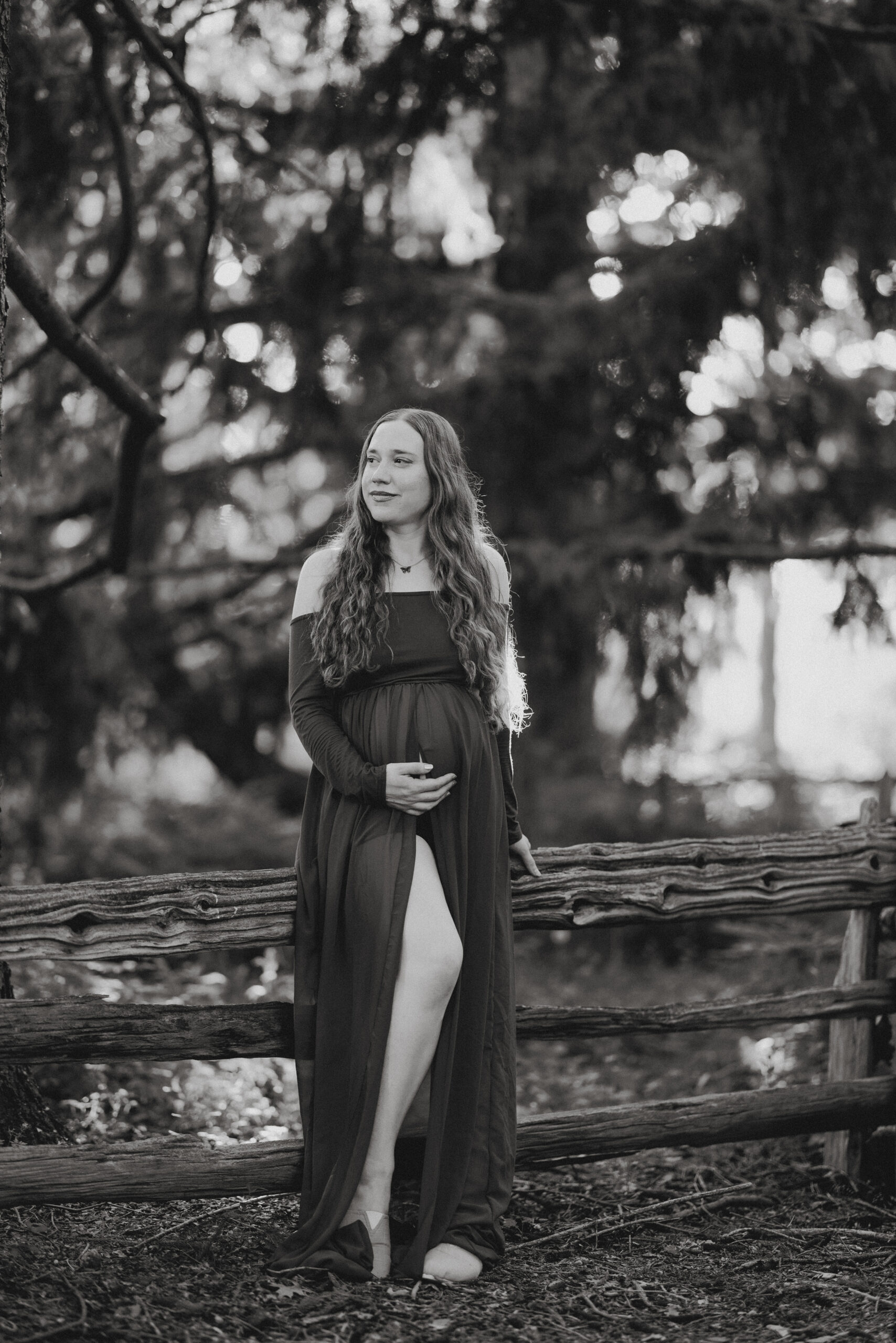 black white film maternity pregnancy photoshoot