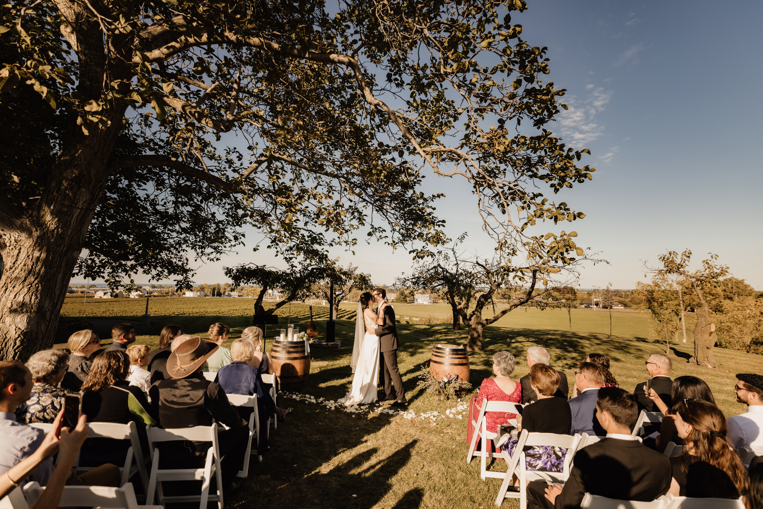 bridge groom wedding ceremony outdoor peninsula ridge estate win
