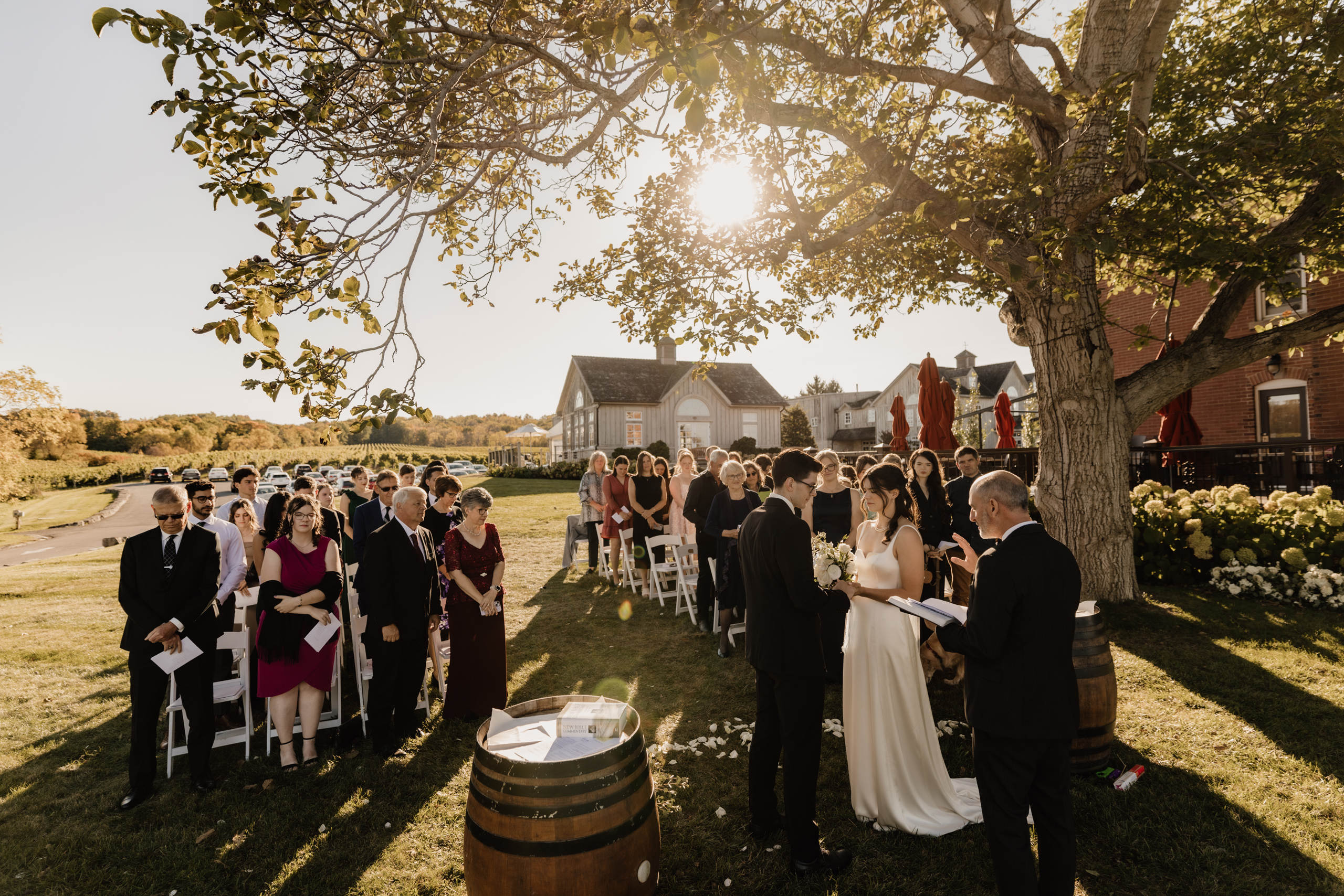 bridge groom wedding ceremony outdoor peninsula ridge estate win