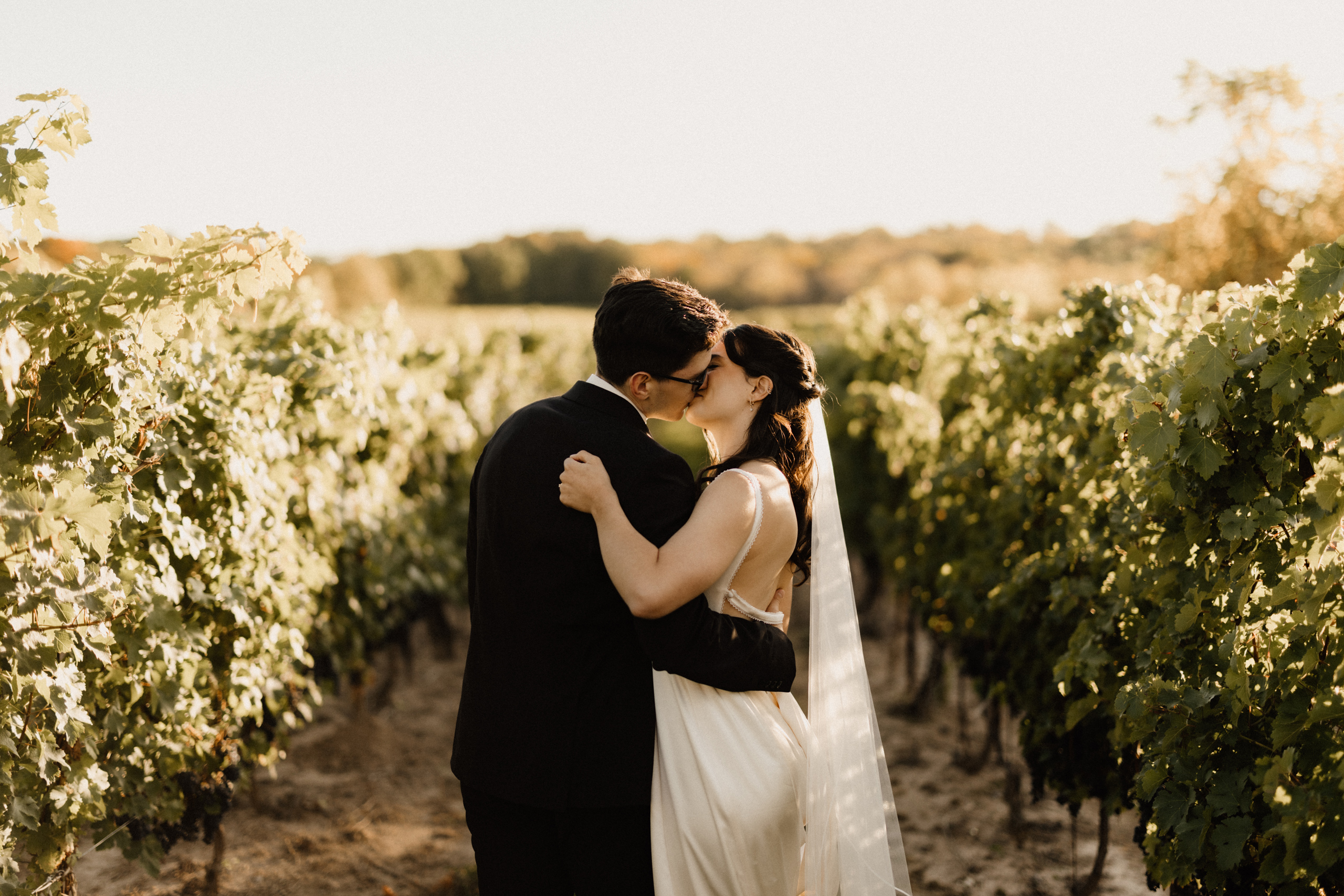 romantic wedding photography vineyard sunset autumn fall peninsu