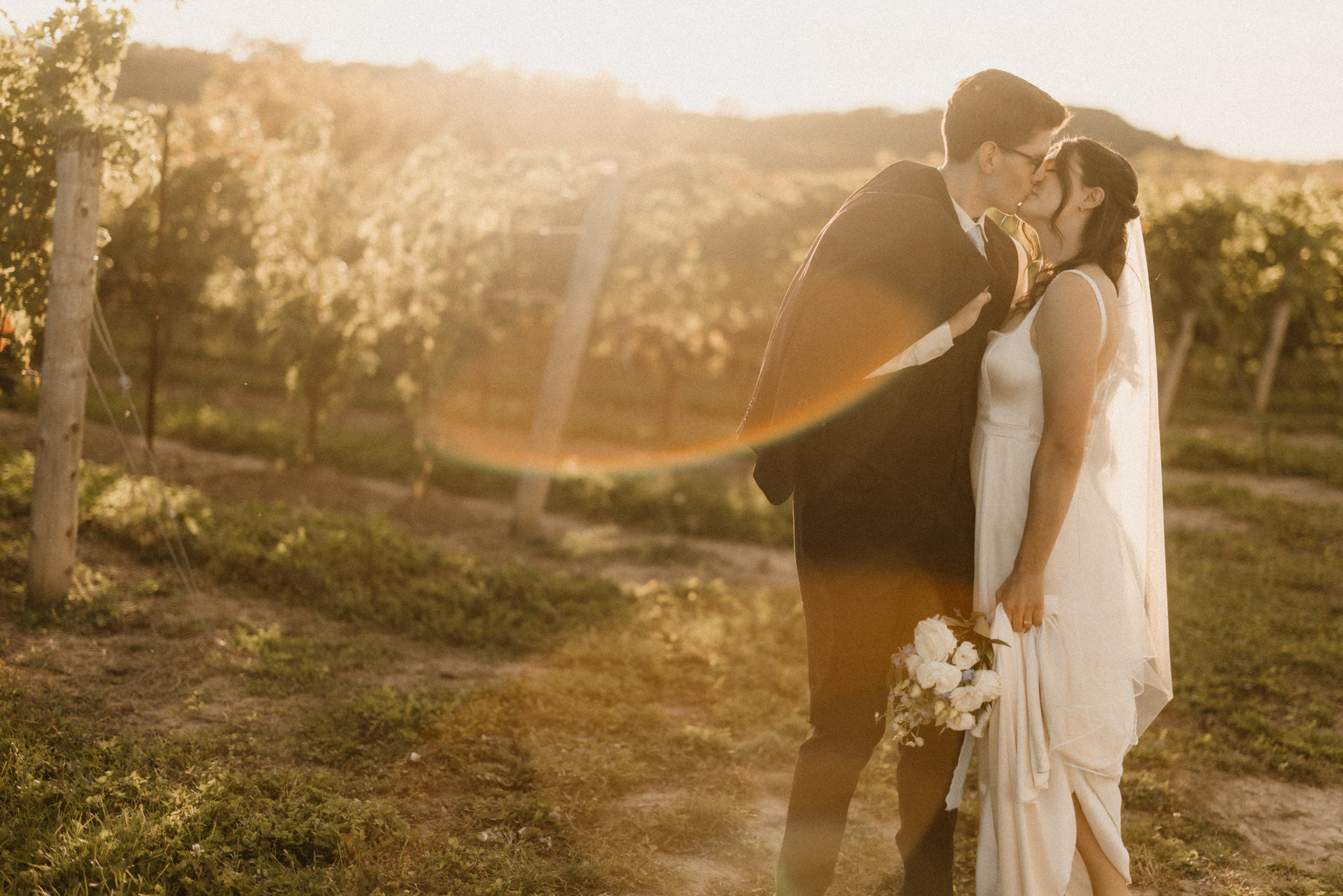 candid walk vineyard wedding autumn fall peninsula ridge winery