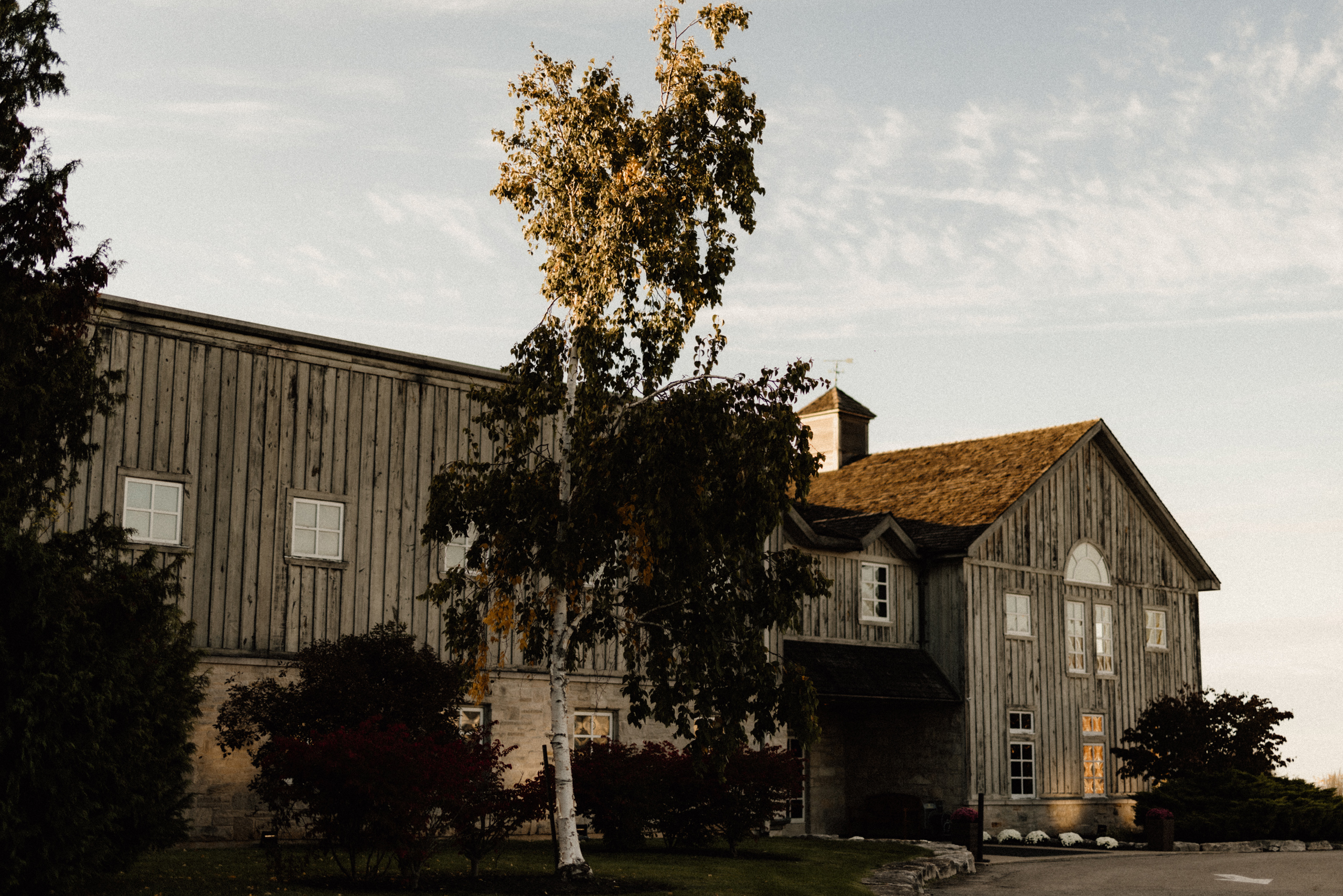 Peninsula Ridge Estate Winery barn building sunset autumn