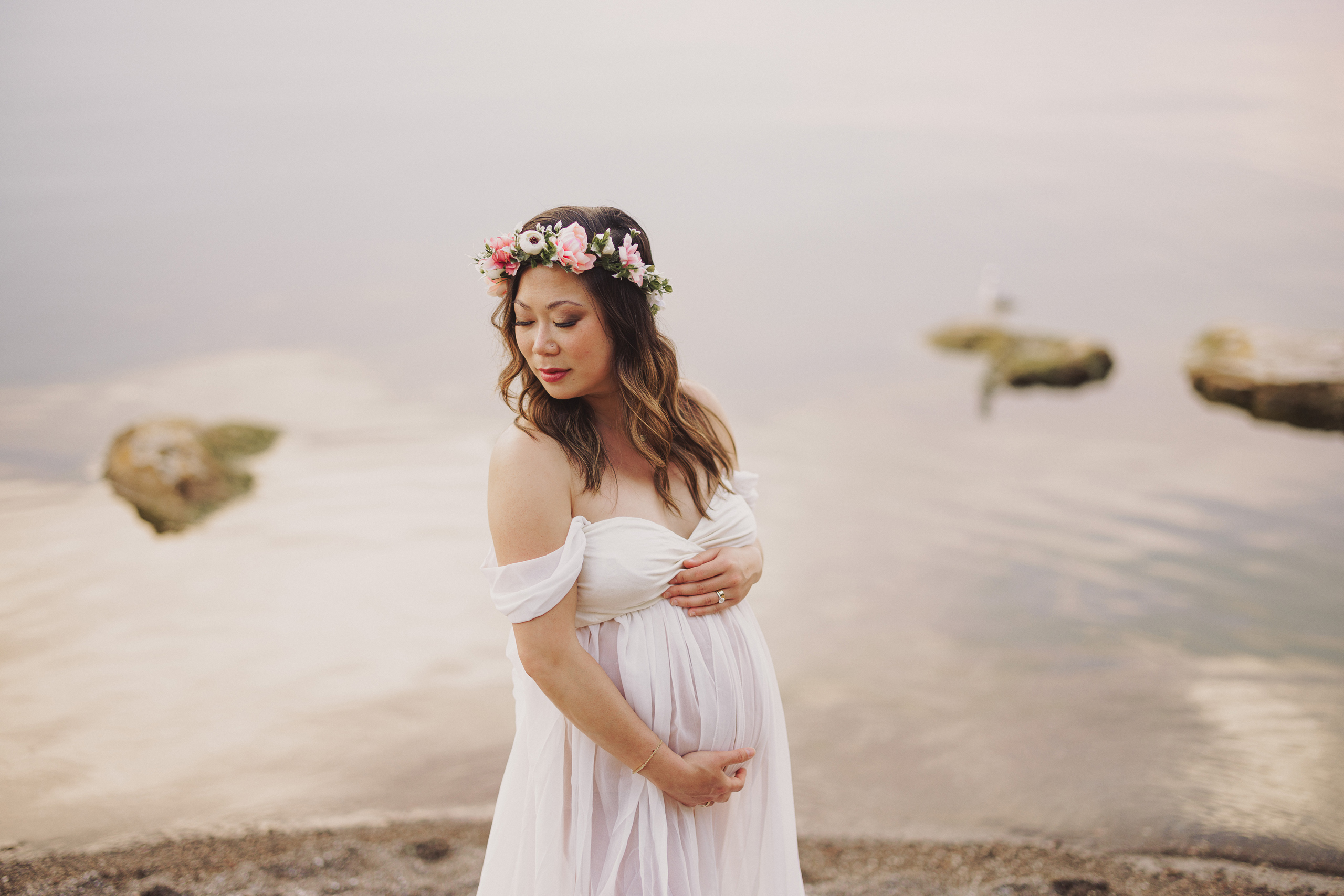 pastel beach maternity water pregnant niagara afterglow photogra