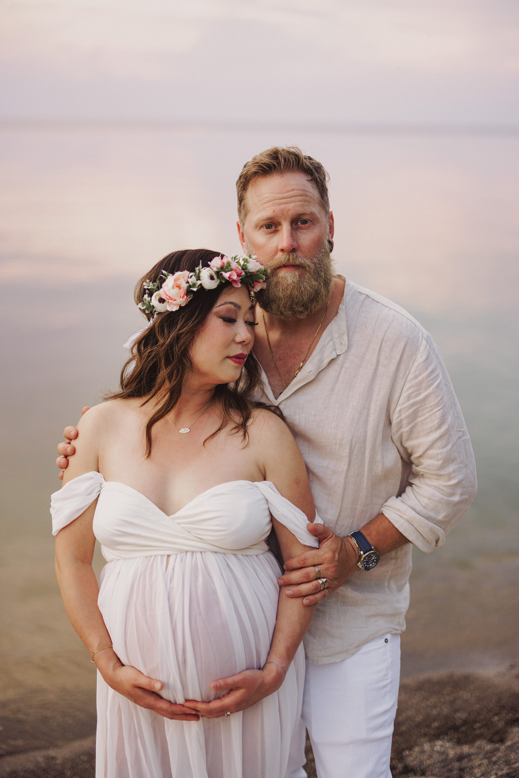 couple maternity beach photography niagara afterglow
