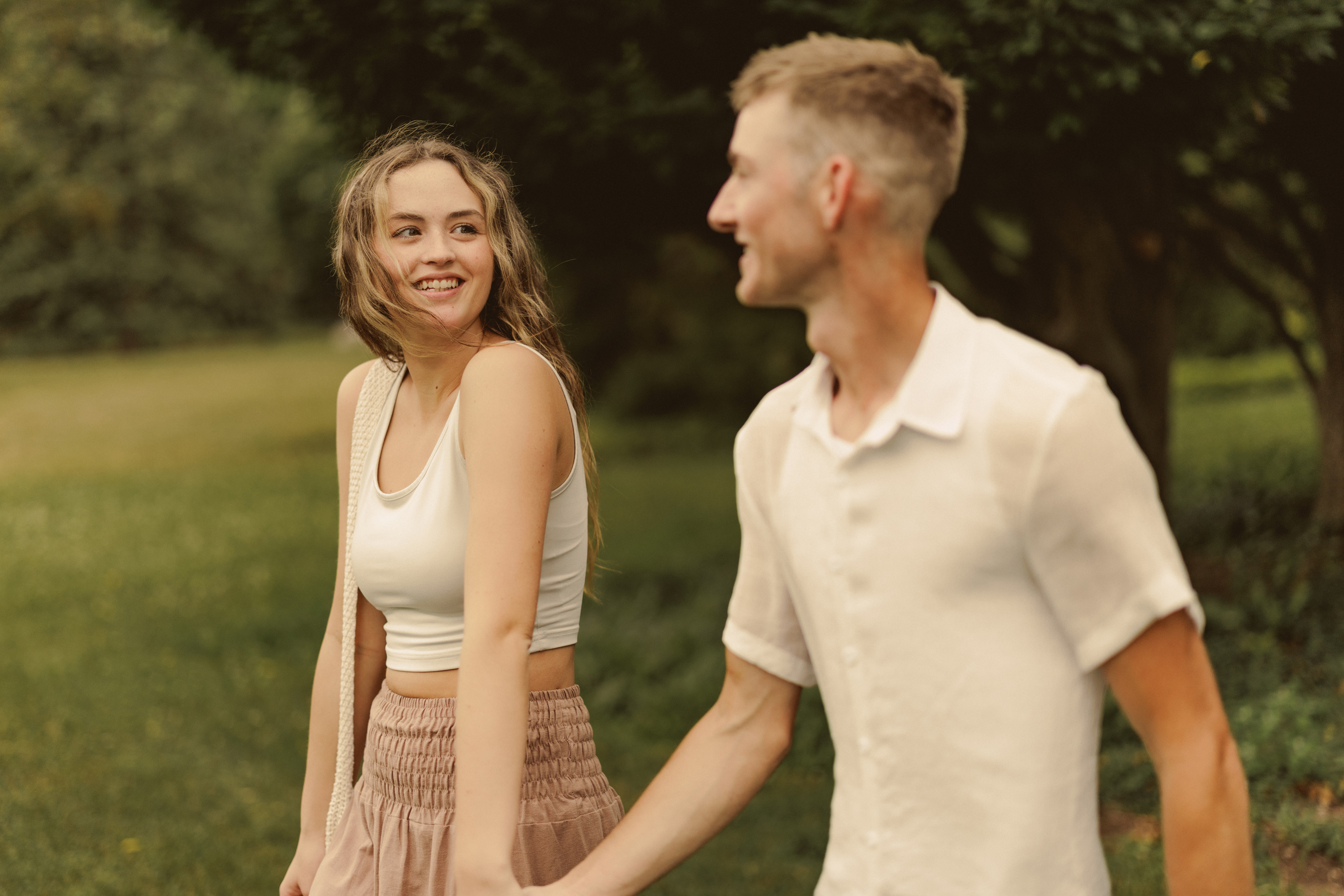 Niagara surprise proposal garden photography couple