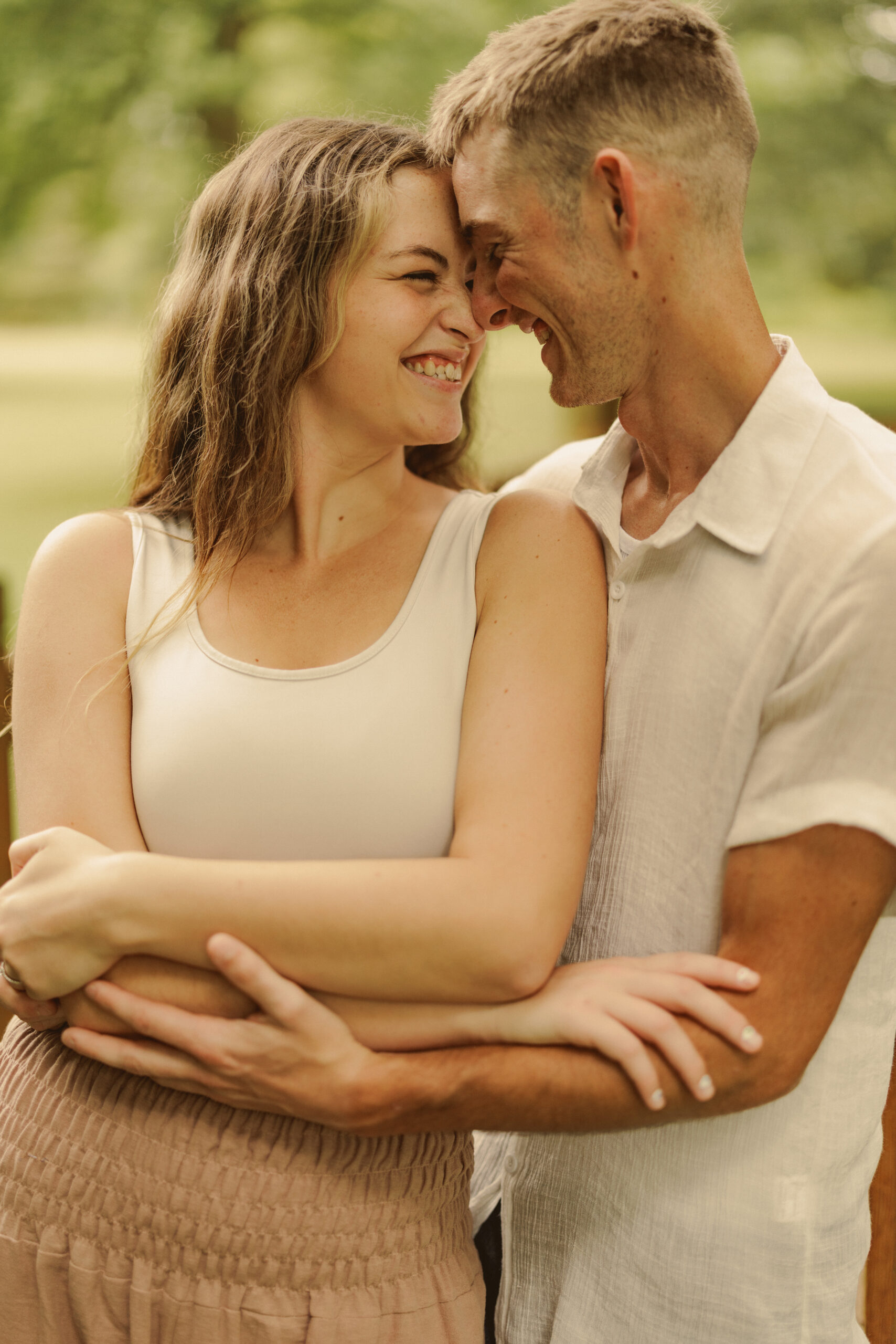 Niagara surprise proposal garden photography couple