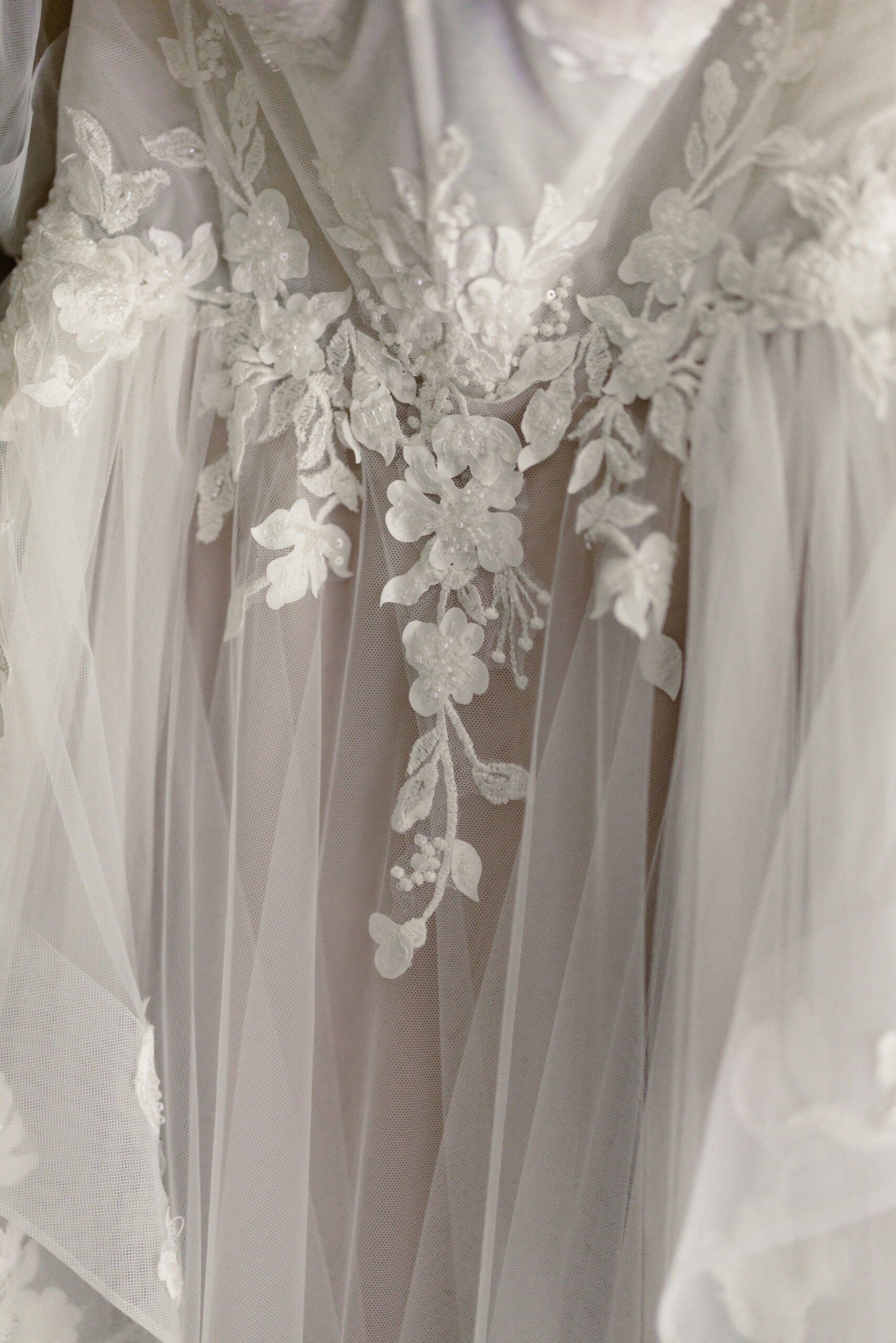 lace detail wedding dress niagara