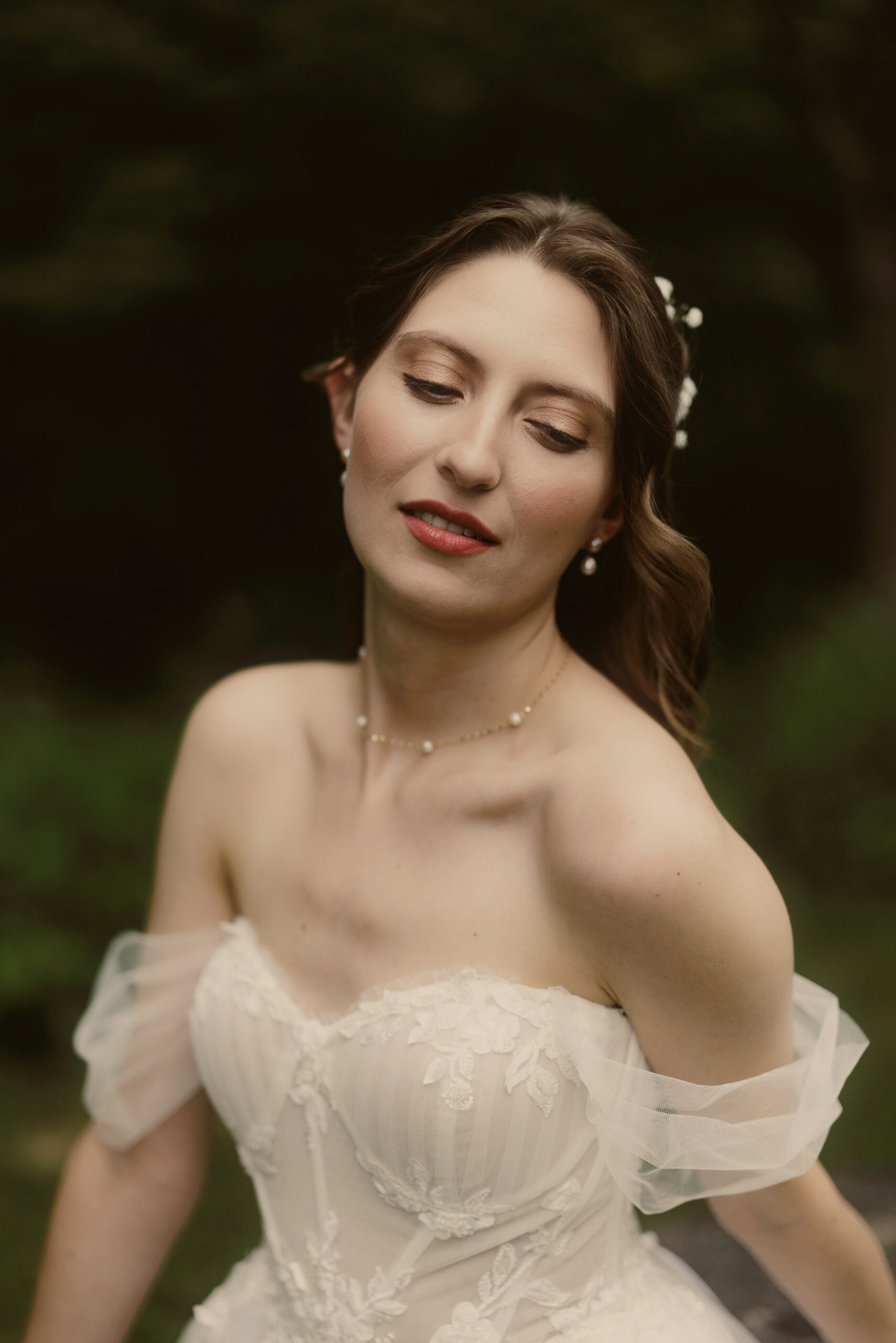 soft glam portrait bride vineland estates niagara photographer