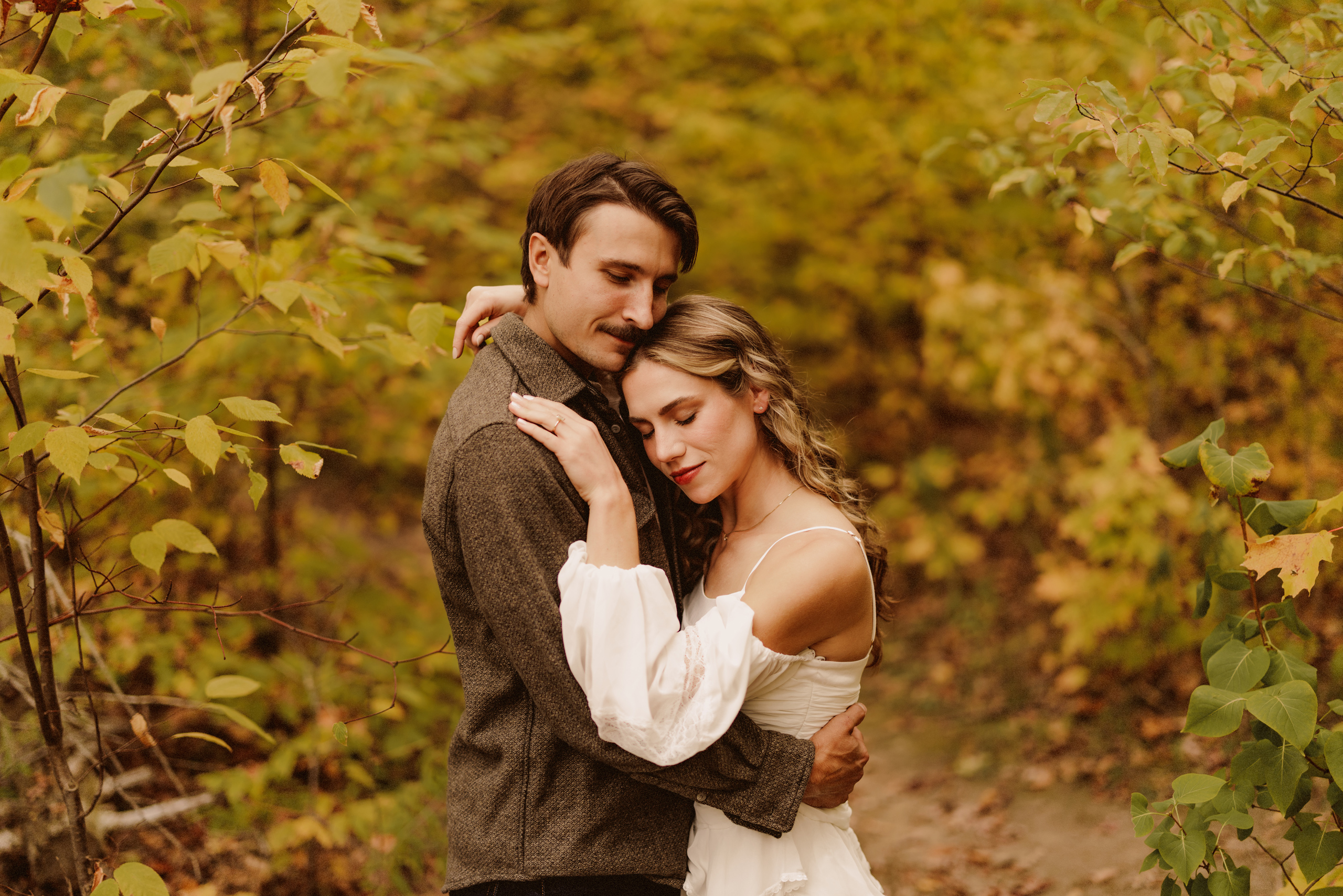 niagara engagement session forest autumn fall