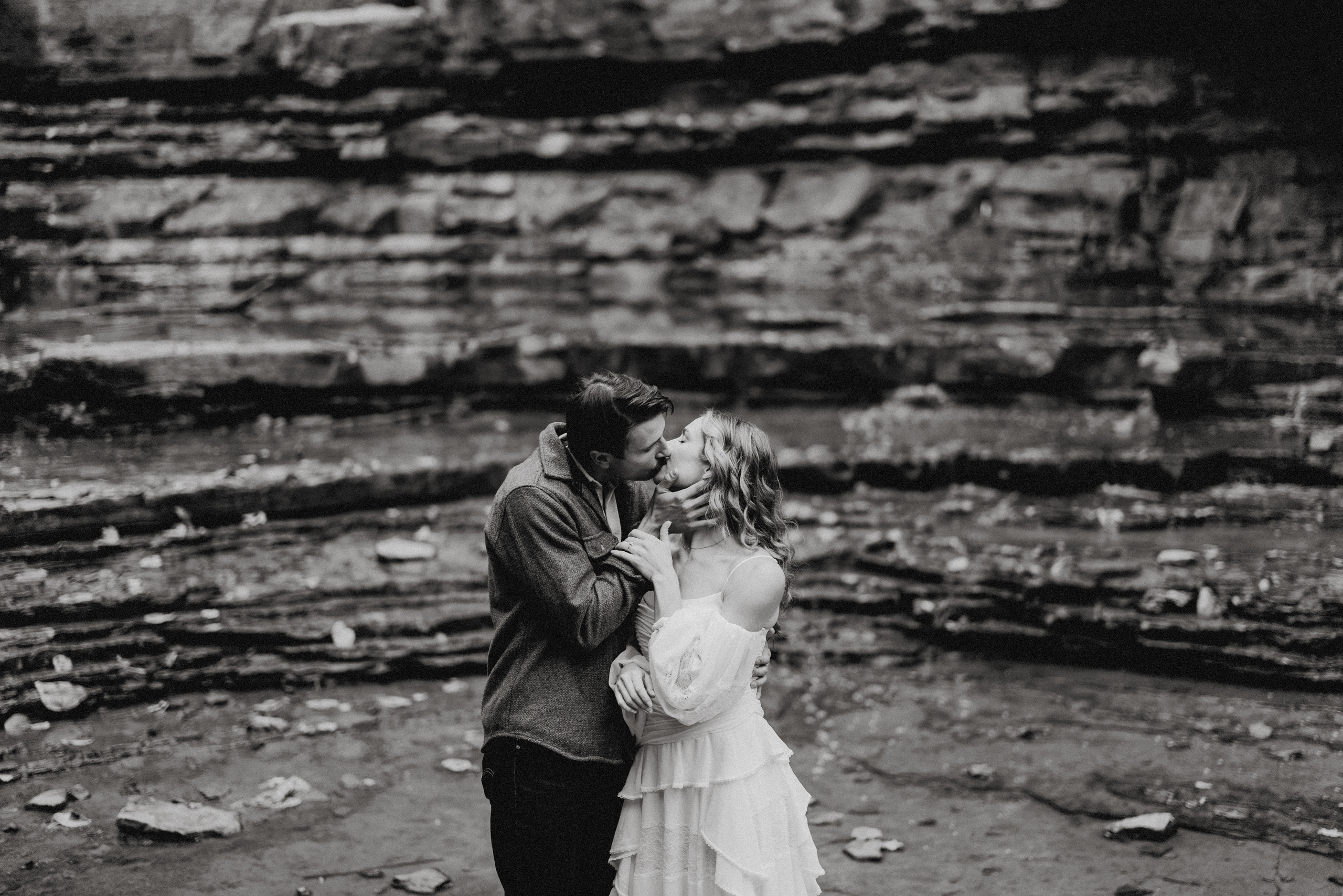 romantic river forest niagara engagement photography