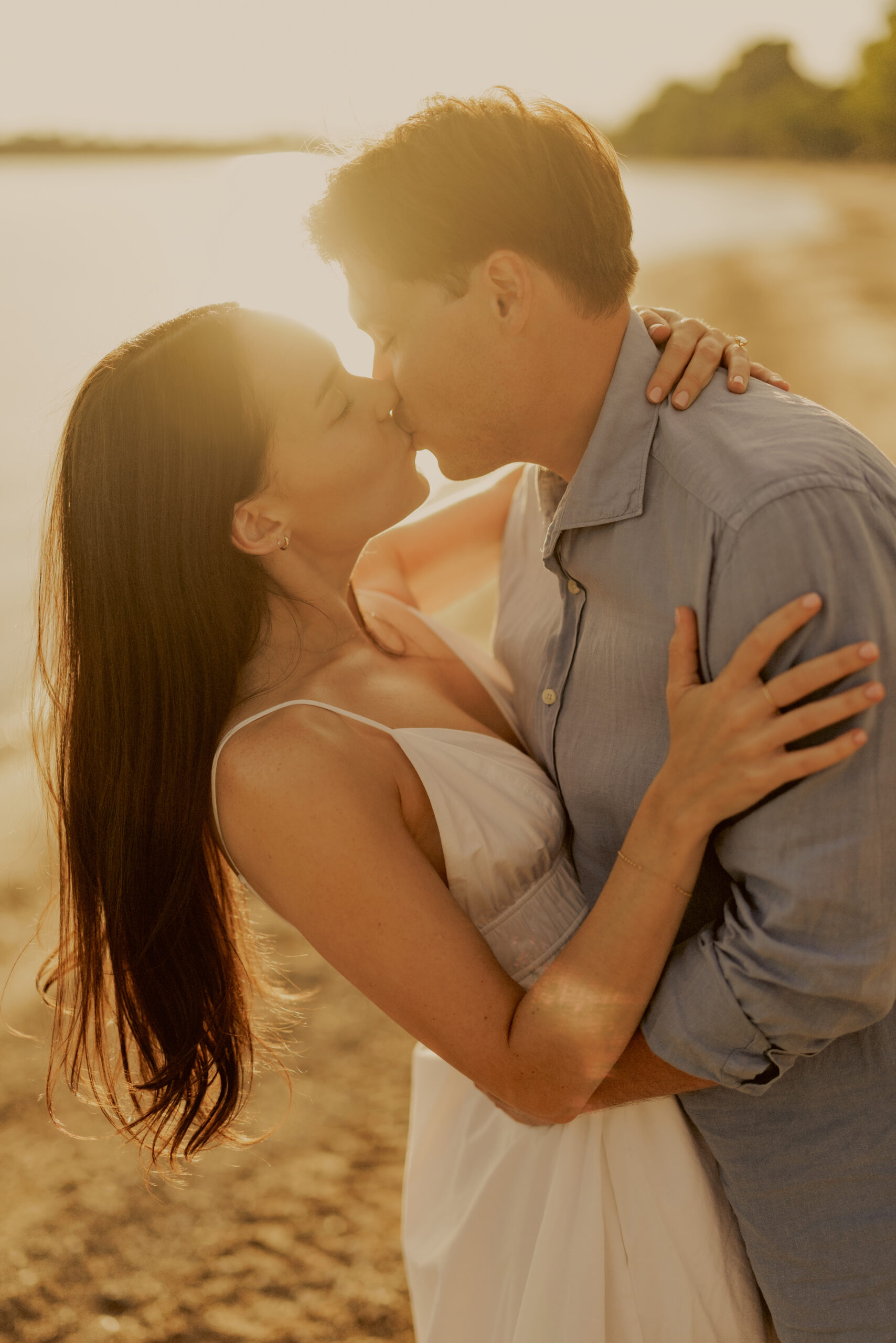 romantic beach couples session niagara