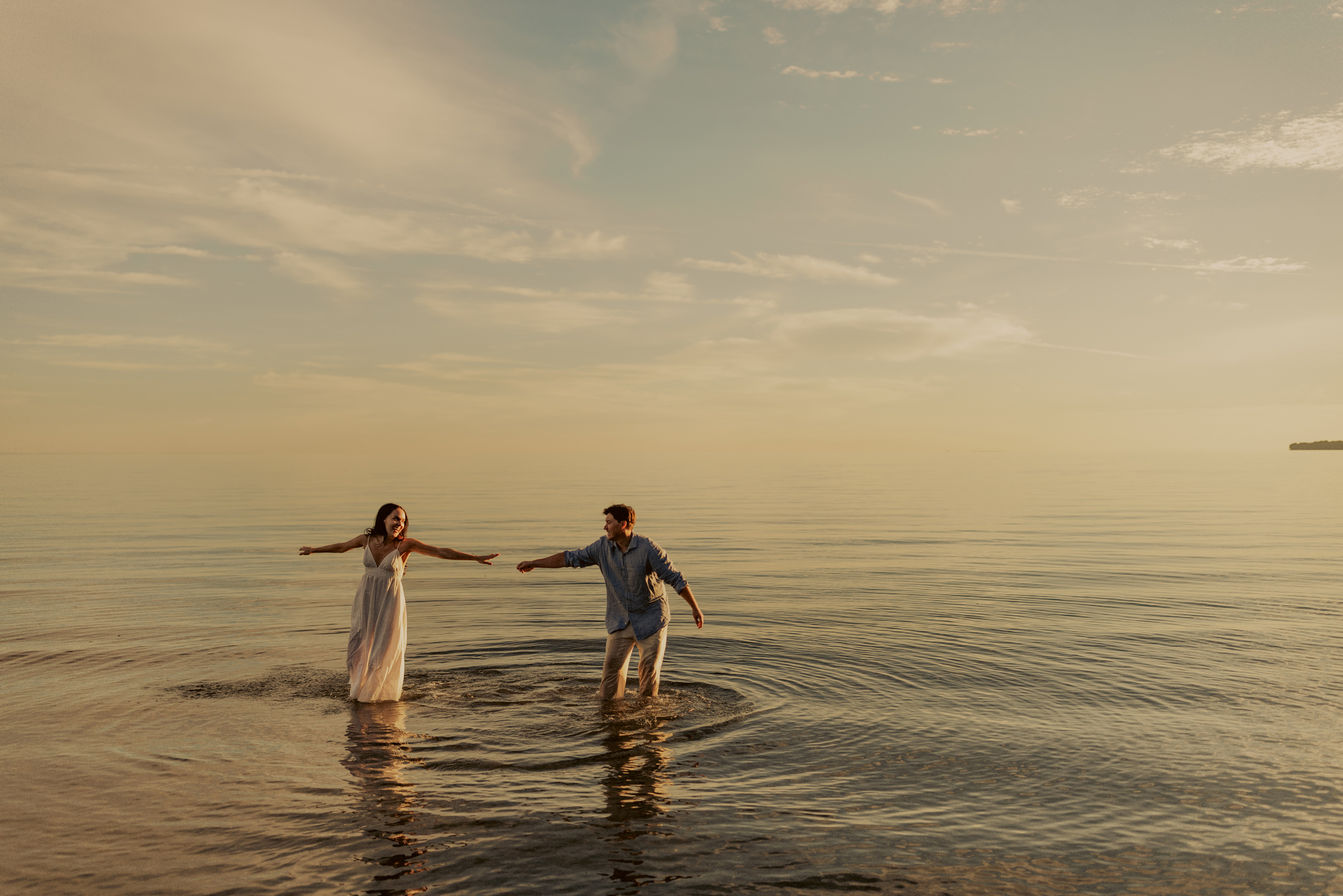 beach engagement session niagara afterglow images