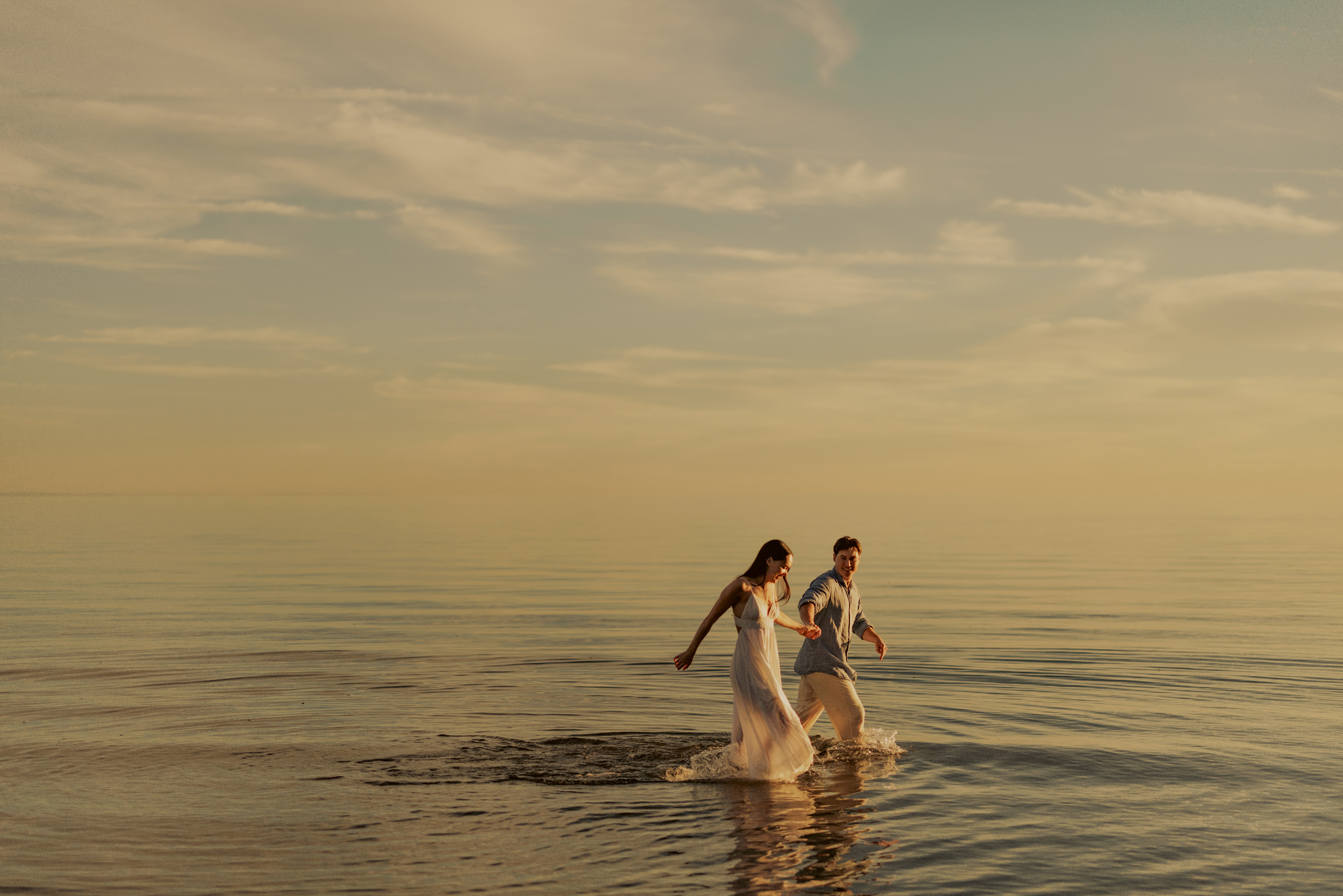 beach engagement session niagara afterglow images