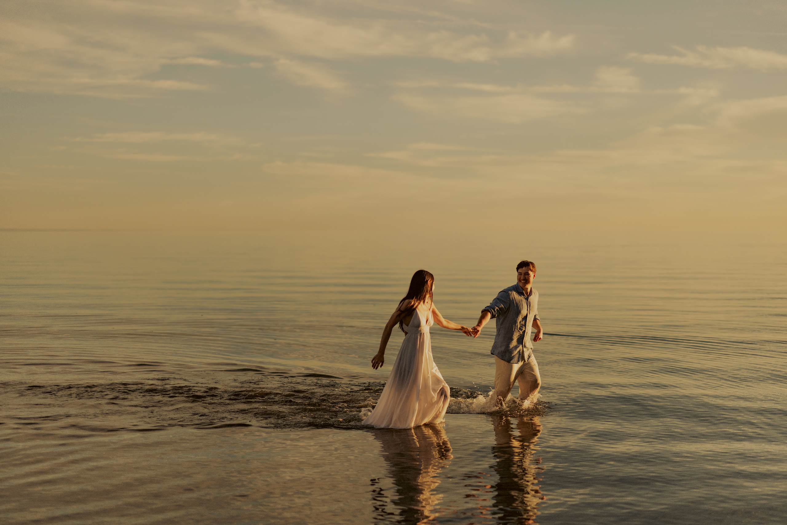 beach engagement session niagara afterglow images