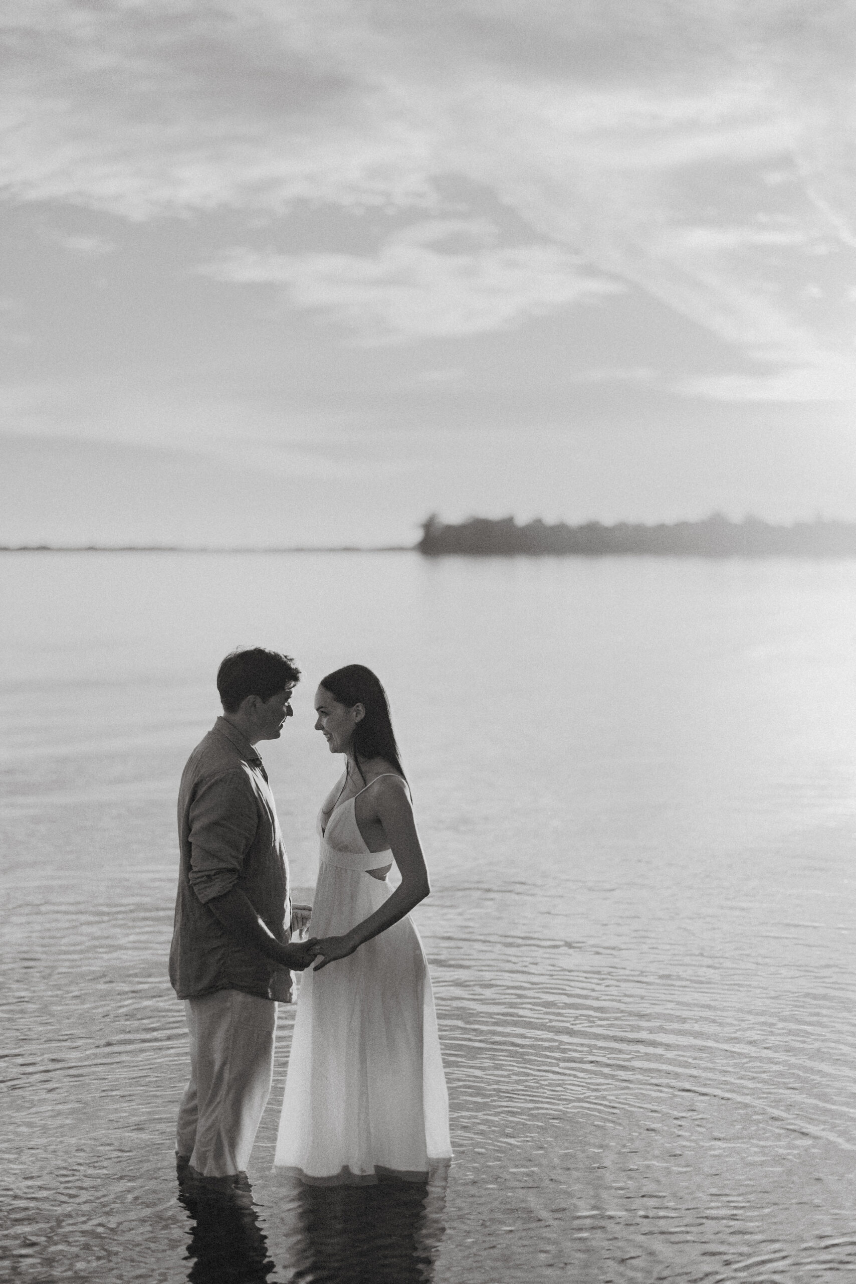beach engagement session niagara afterglow images