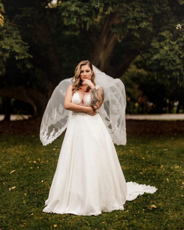 When someone loves you this much, they will not miss your wedding day even if they're no longer with us. #angelwings #afterglowweddings 
.
.
#weddingphotos #angelic #wind #weddinginspiration #wedding #veil #justmarried #epic #beautiful #niagaraweddings #weddingphotographer #realwedding #longveil #bride #weddinggoals #dreamy #niagaraphotographer #real